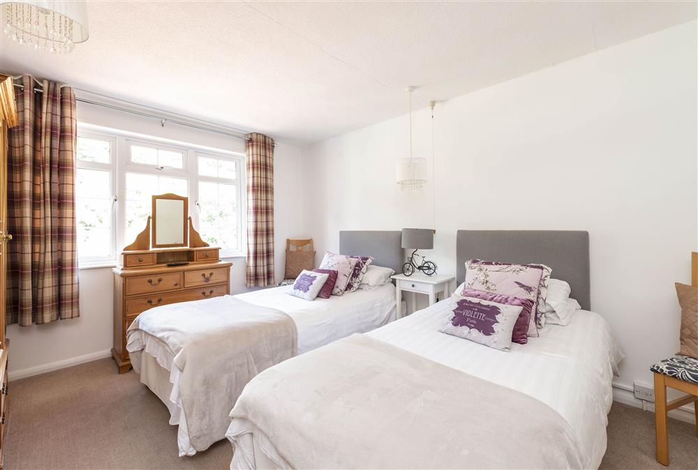Orchard Leigh Villa Twin Bedroom at The Orchards, Ventnor
