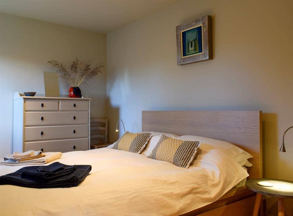 Comfortable double bedroom at The Outside Room in Near Ladybank, Cupar, Fife