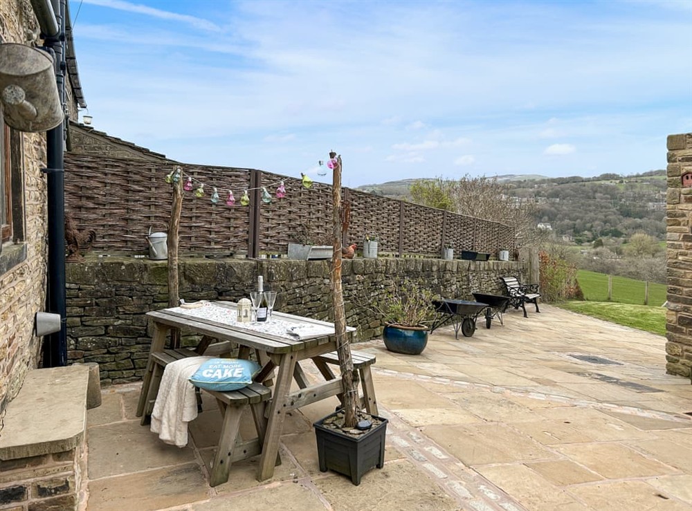 Sitting-out-area at The Owd House in Chisworth, Derbyshire