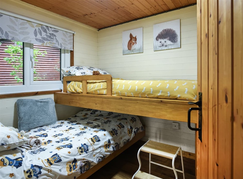 Twin bedroom at The Owls Nest in Machynlleth, Powys