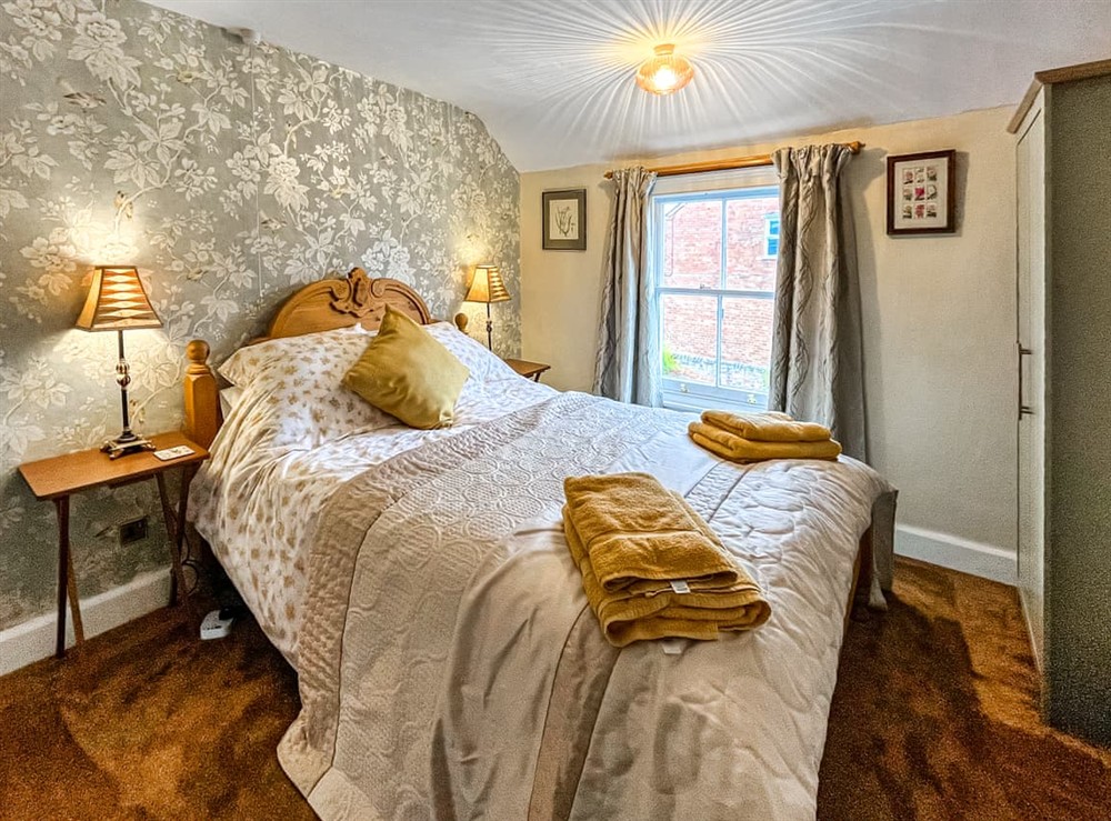 Double bedroom (photo 2) at The Painters Cottage in Heckington, Lincolnshire