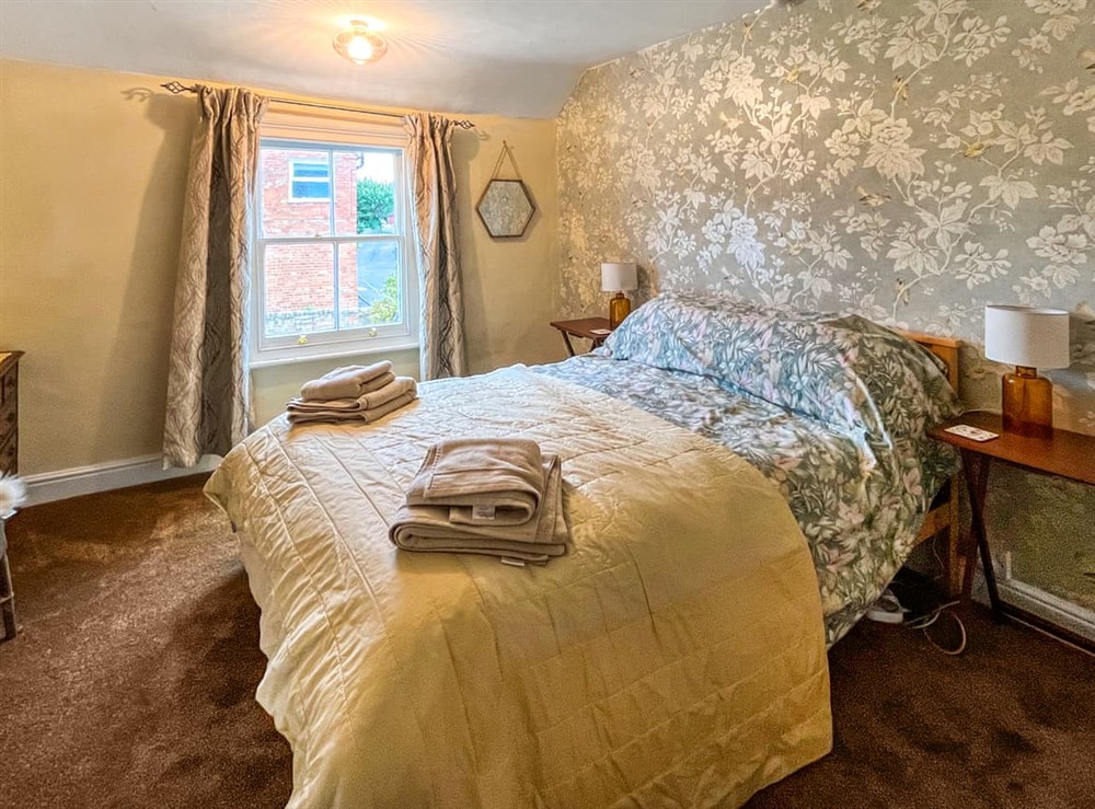 Double bedroom (photo 4) at The Painters Cottage in Heckington, Lincolnshire