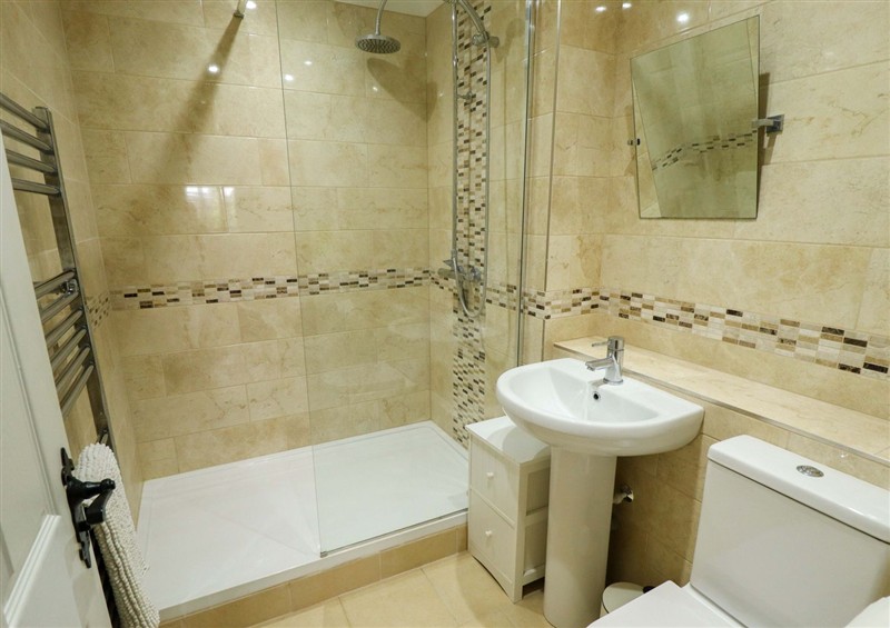The bathroom at The Paw Barn, Scrane End near Boston