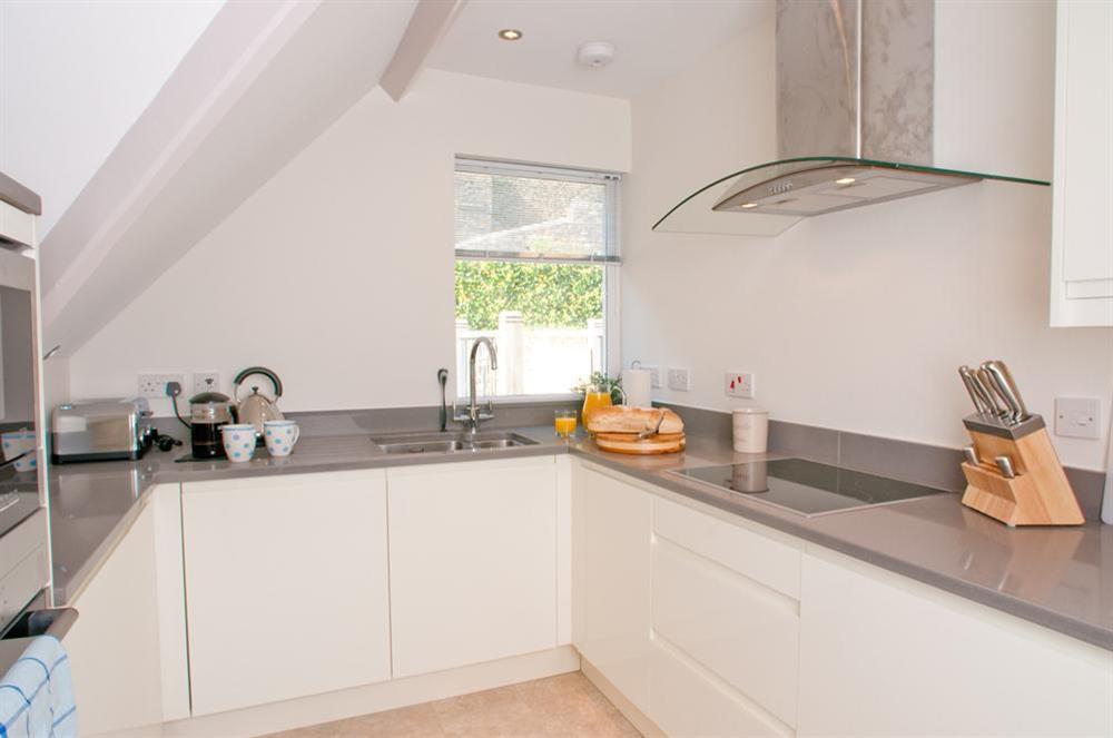 Stylish kitchen with Silestone worktops at The Penthouse (Woodside) in Bennett Road, Salcombe