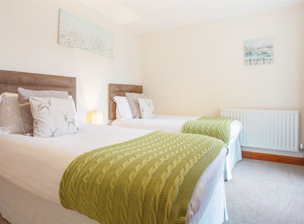 Twin bedroom