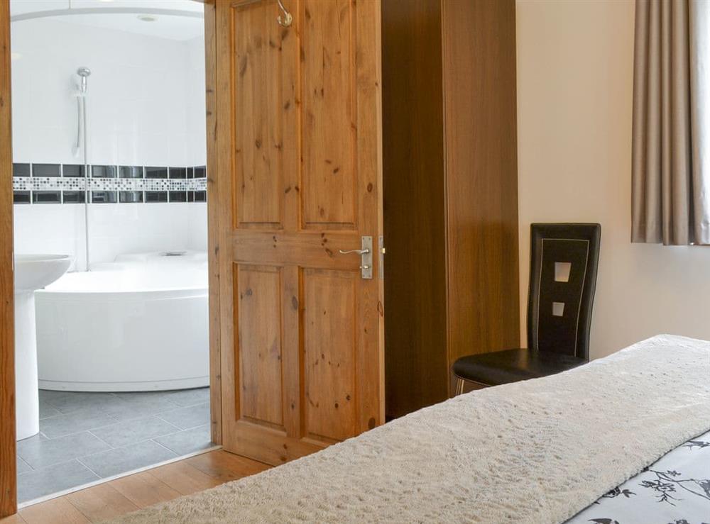 Peaceful en-suite double bedroom at The Pigsty in Llanddeusant, near Holyhead, Anglesey, Gwynedd