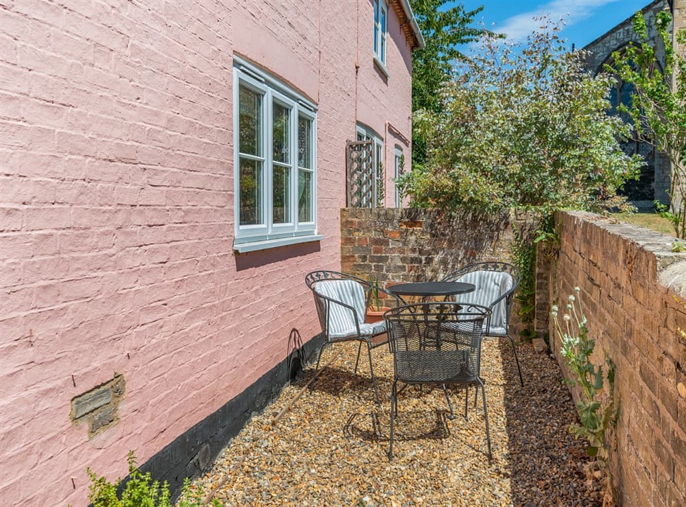 Sitting-out-area at The Pink Cottage in Bottisham, Cambridgeshire