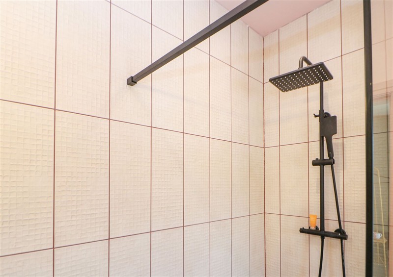 The bathroom at The Plucking Shed, Mellor near Marple Bridge
