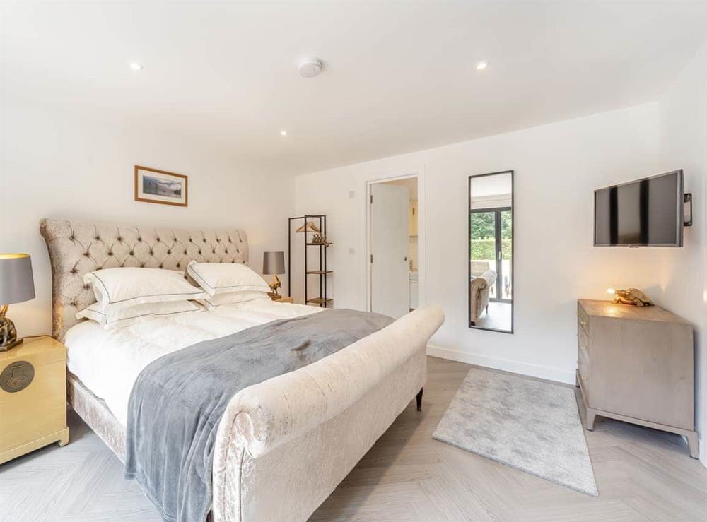 Double bedroom at The Pool House in Farnham Common, near Slough, Buckinghamshire
