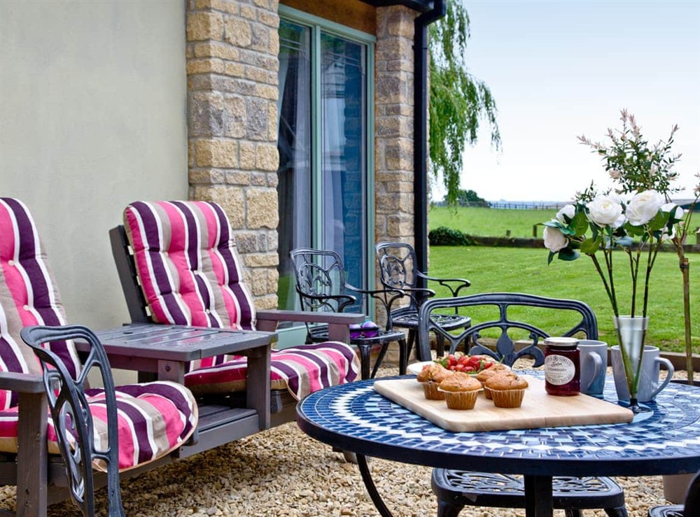 Sitting-out-area