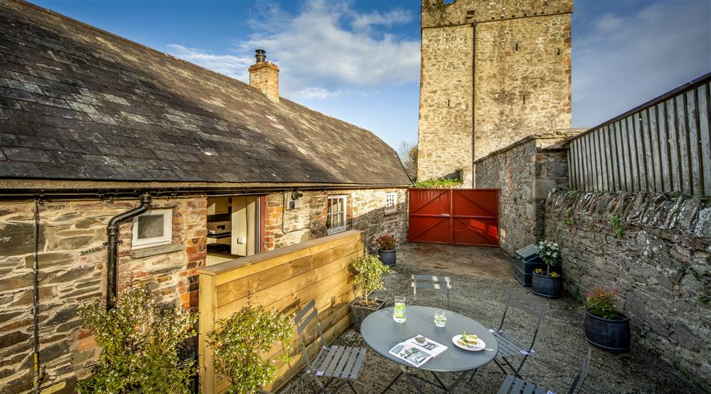 The outdoor seating at The Potter's Cottage in Strangford, Downpatrick