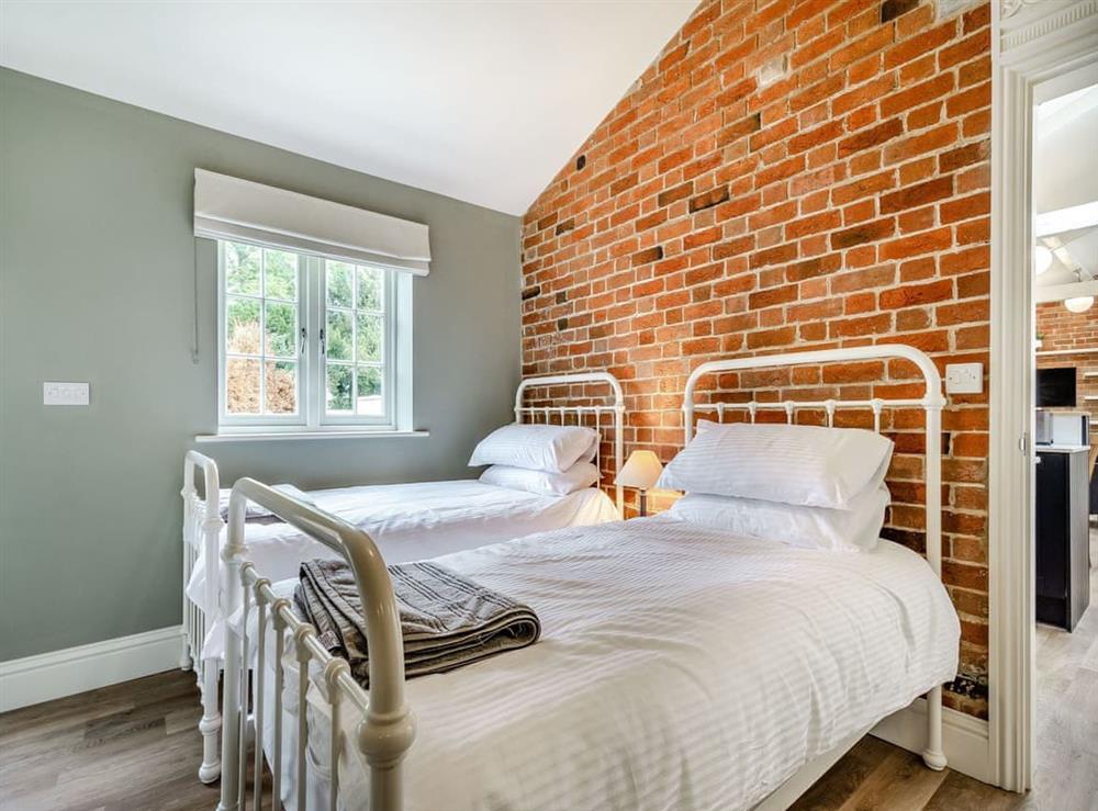 Twin bedroom at The Potting Shed in The Cotswolds, GloucestershireGloucestershire, England