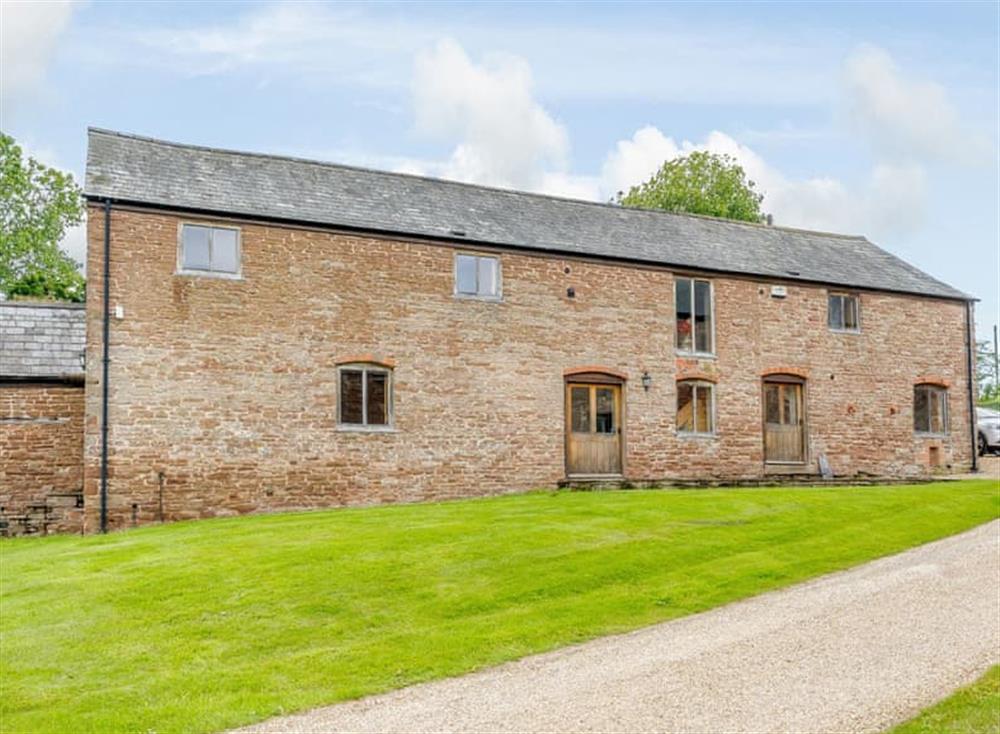 Outstanding holiday home at The Poultiggery in Ross on Wye, England