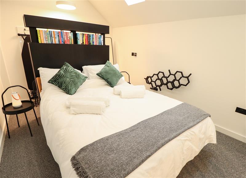 One of the bedrooms at The Pump House Forge, Misterton