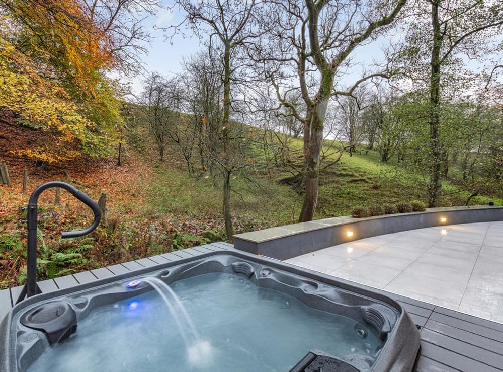 Hot tub (photo 4) at The Pump House Lodge in Elslack, North Yorkshire
