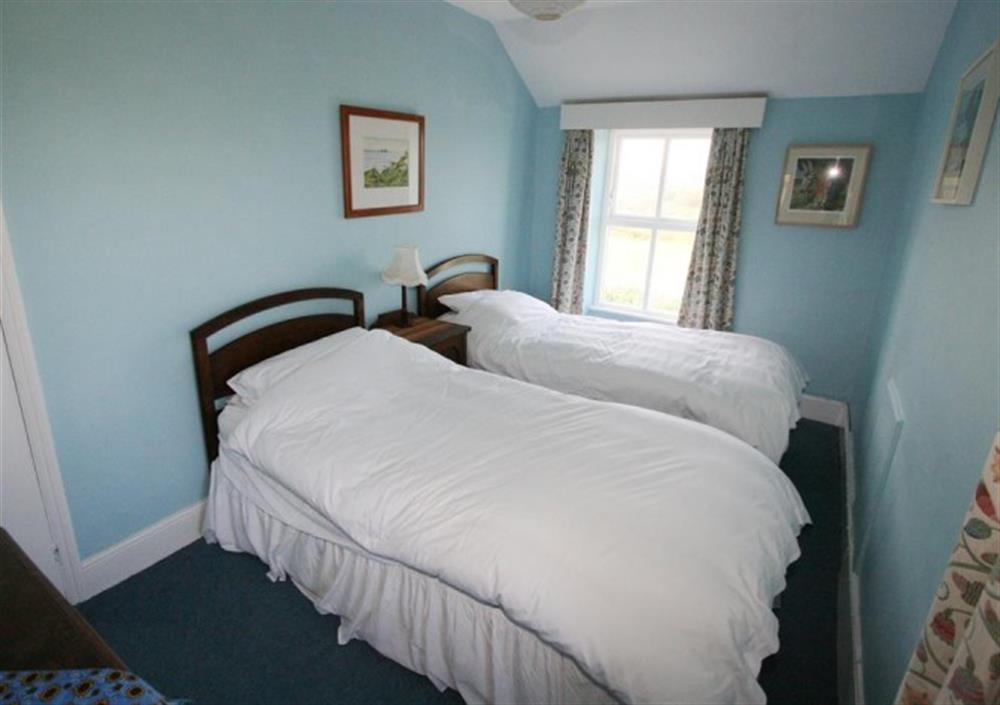First floor twin bedroom  at The Quillet in St Just In Penwith