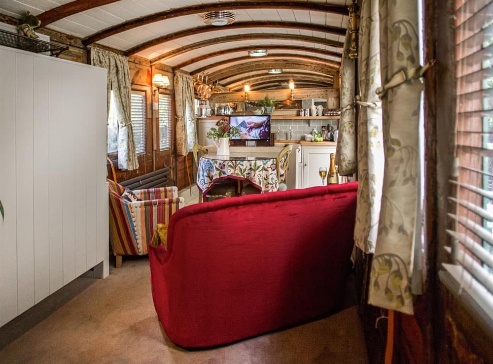 Open plan living space (photo 3) at The Railway Carriage in Helmsley, North Yorkshire