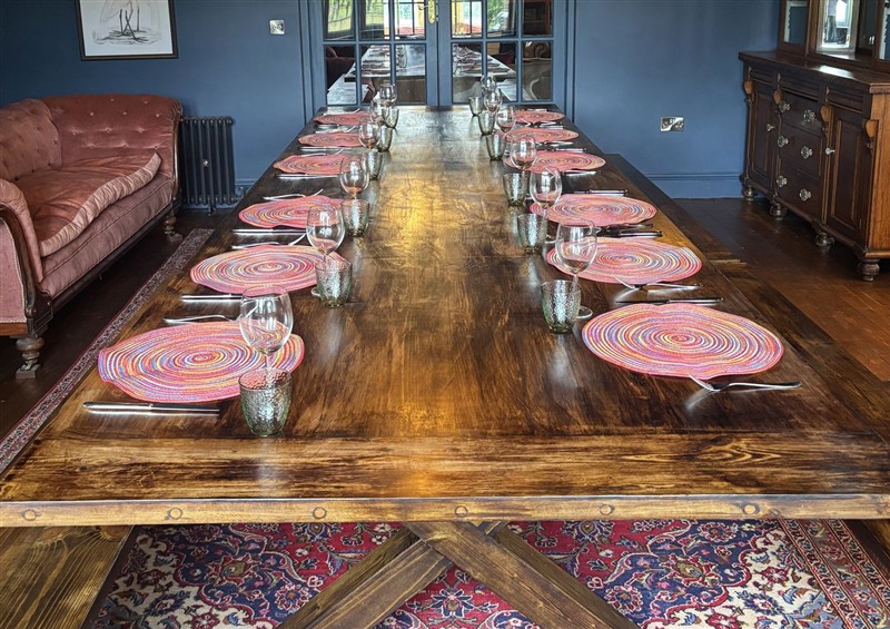 The dining area at The Retreat at Glanrannell Park House, Llansawel