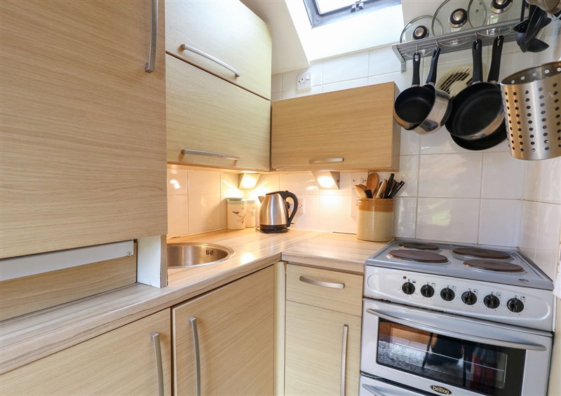 Kitchen (photo 2) at The Retreat, Oulton