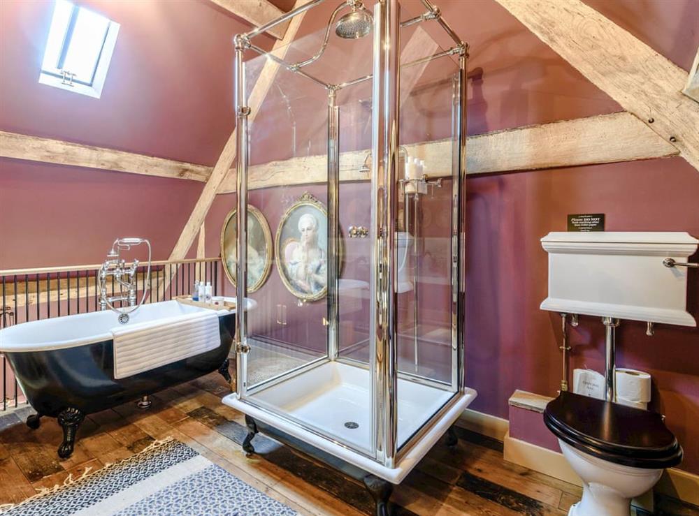 En-suite (photo 4) at The Riding House in Wimborne St Giles, near Ringwood, Dorset
