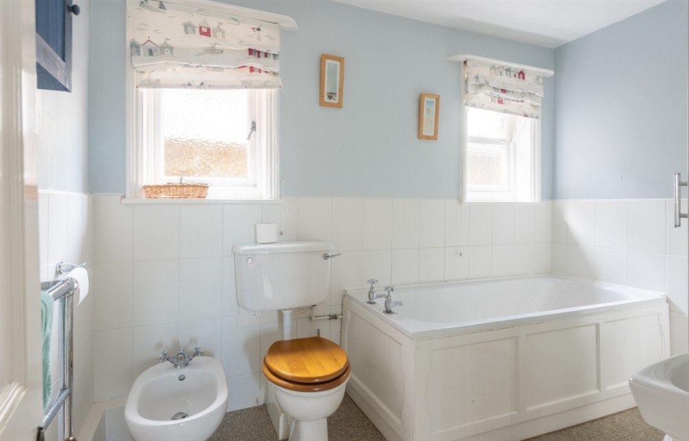 Bathroom at The Ridings in Salcombe