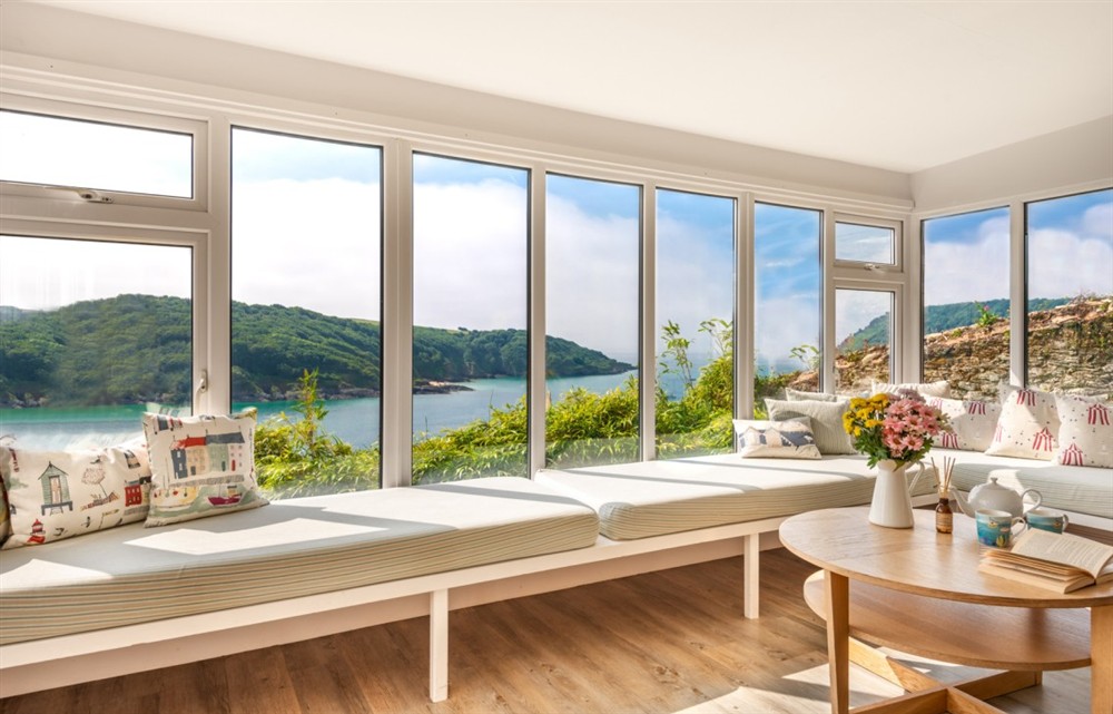 The living area at The Ridings in Salcombe