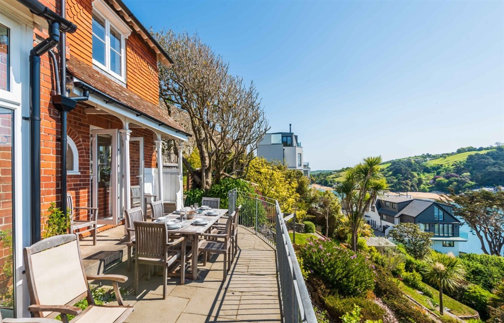 The setting (photo 4) at The Ridings in Salcombe