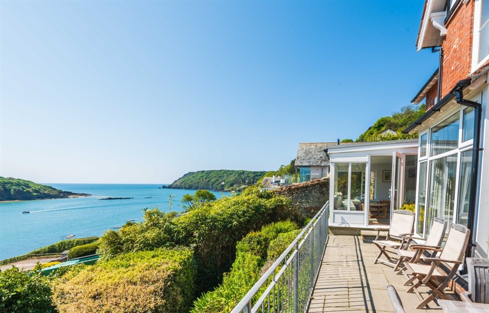 The setting of The Ridings at The Ridings in Salcombe