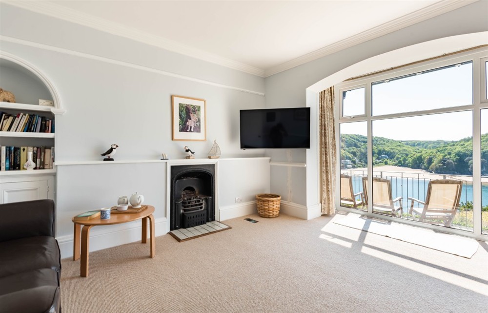 This is the living room at The Ridings in Salcombe