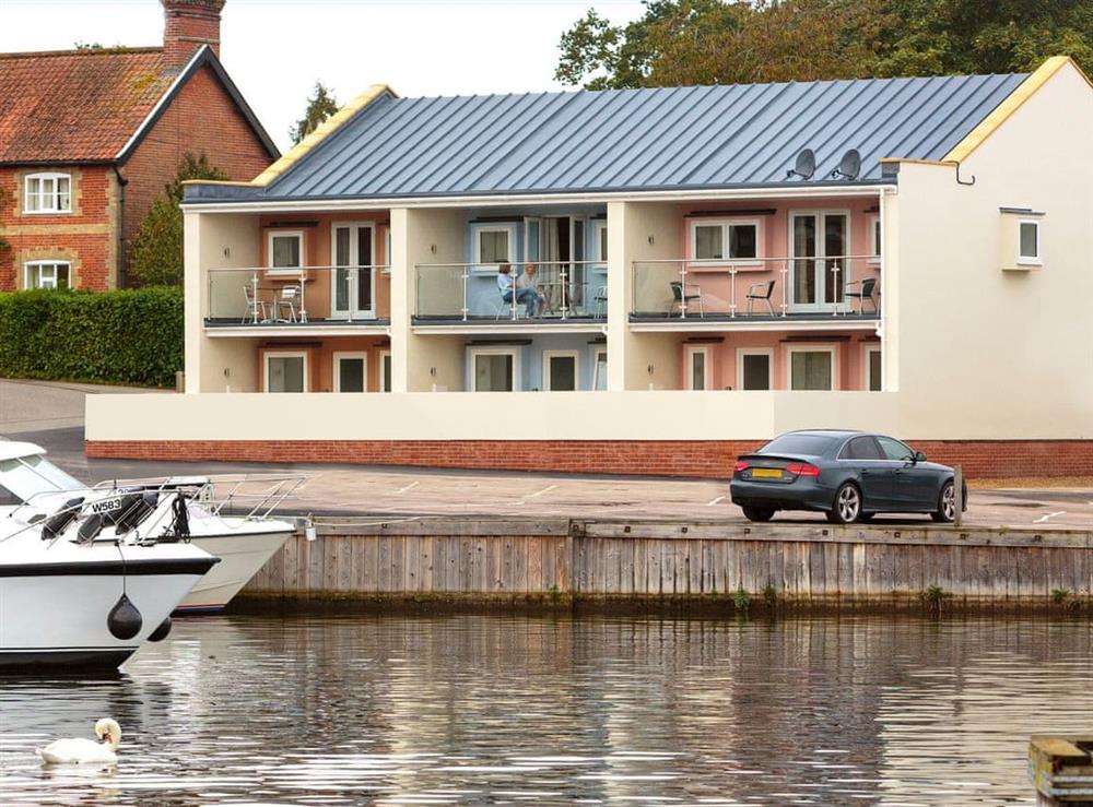Beautiful contemporary apartment overlooking a private marina at Greylag Goose, 