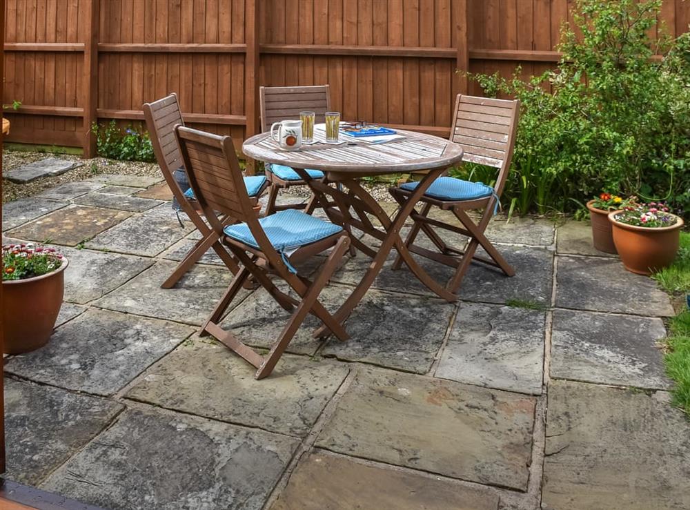 Outdoor eating area at The Roost in Holme-next-the-sea, near Hunstanton, Norfolk