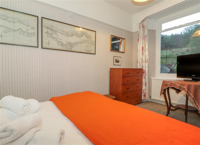 This is a bedroom (photo 2) at The Roses, Bowness-On-Windermere