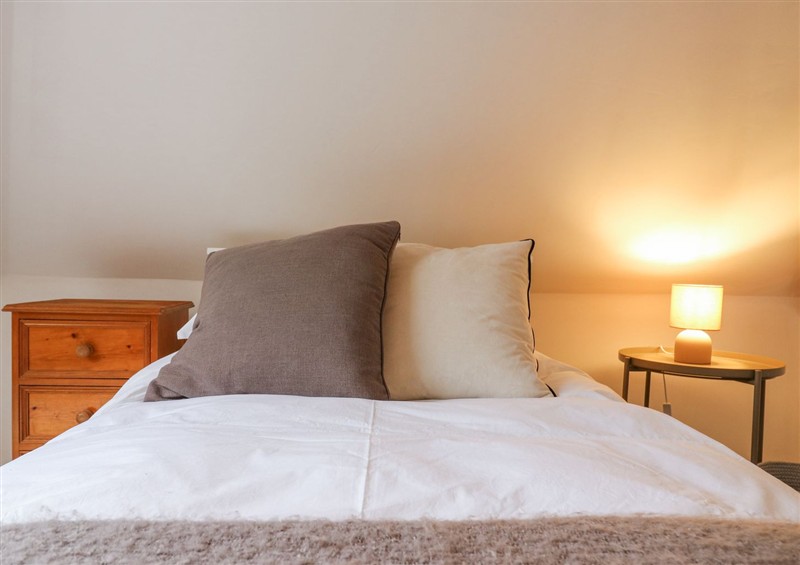 A bedroom in The Round House (photo 3) at The Round House, Wardington near Chacombe