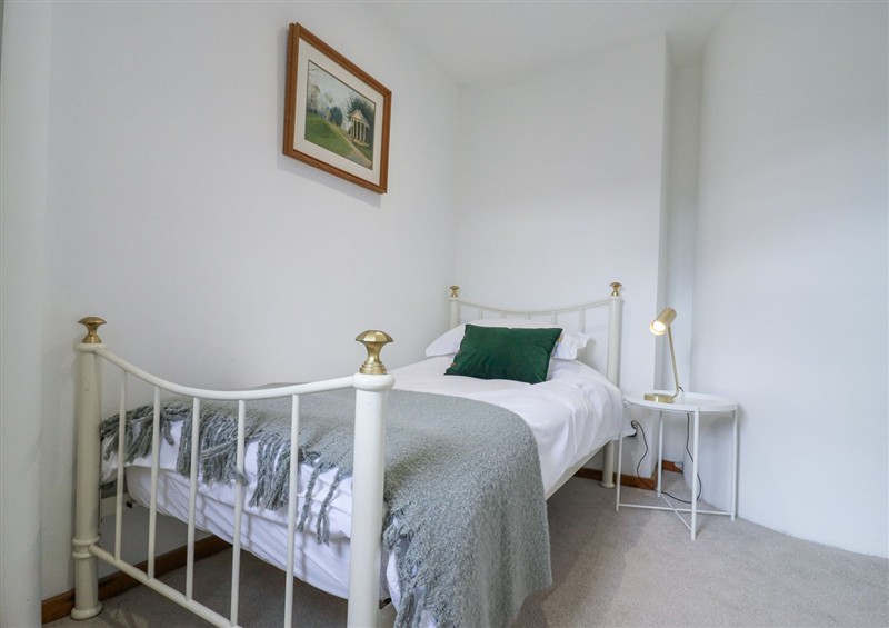 Bedroom (photo 4) at The Round House, Wardington near Chacombe