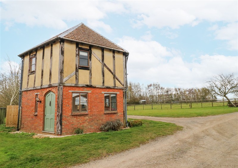 The garden at The Round House, Wardington near Chacombe