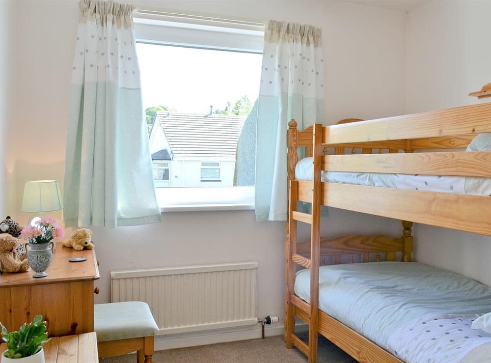 Twin bedroom at The Rowans in Keswick, Cumbria