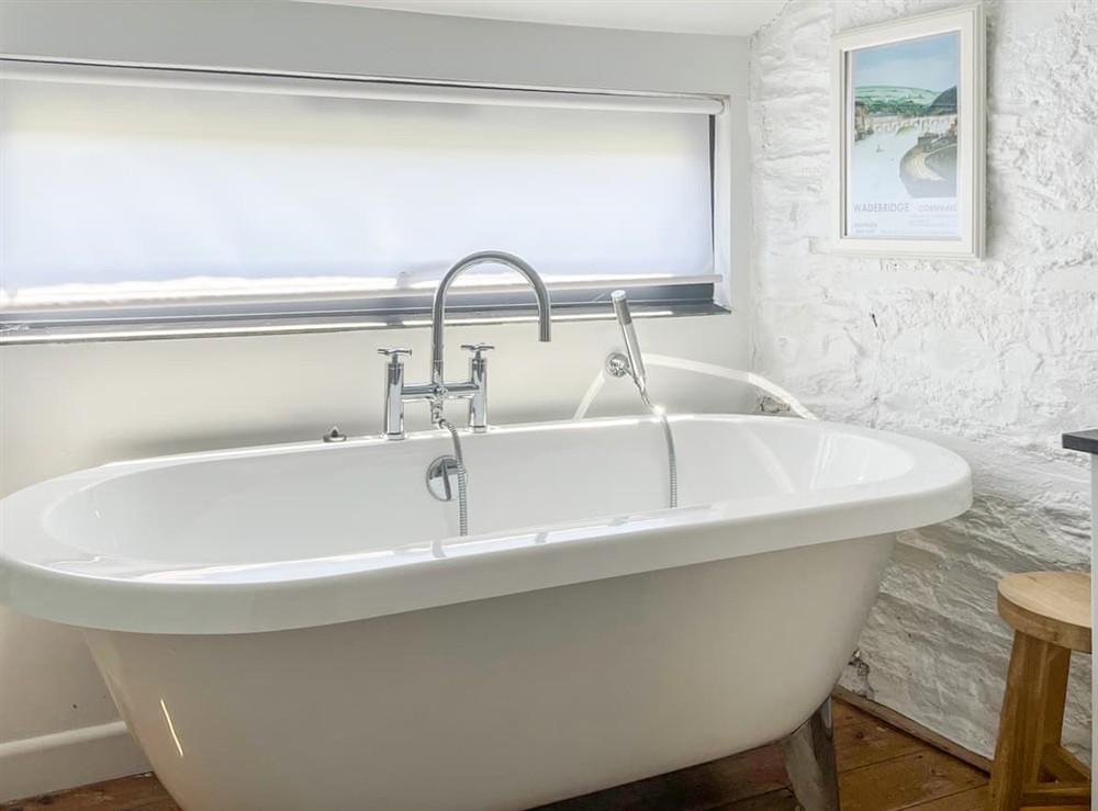 Bathroom (photo 2) at The Saltings in Egloshayle, near Wadebridge, Cornwall