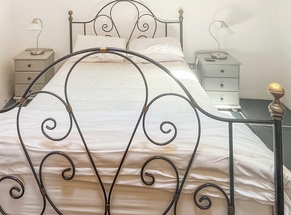 Double bedroom at The Saltings in Egloshayle, near Wadebridge, Cornwall