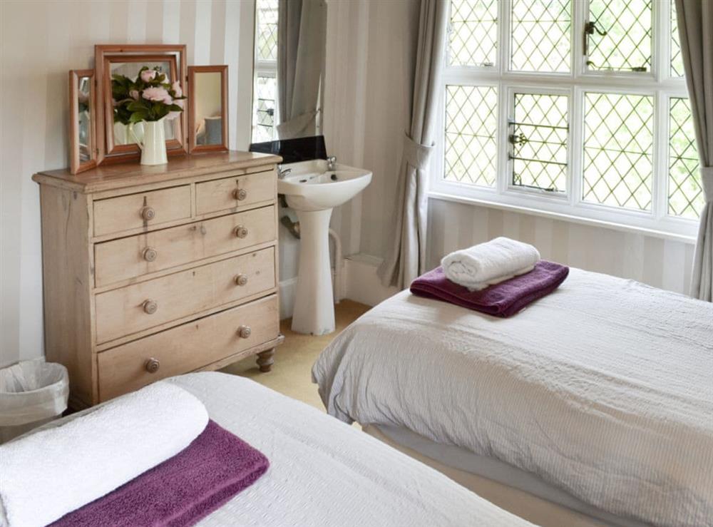 Light and airy twin bedroom at The Sanctuary in Little Chart, near Ashford, Kent