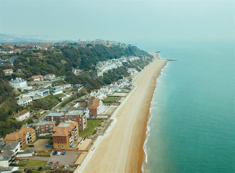 The Sandgate Cottage in Sandgate, England Kent sleeps 8