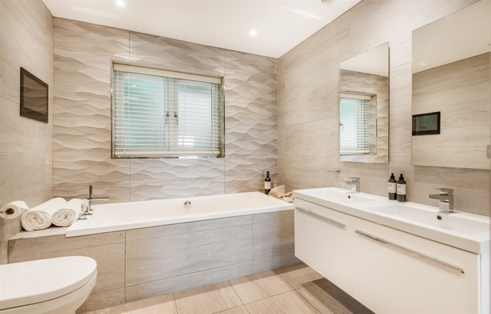The bathroom (photo 2) at The Sands in Salcombe