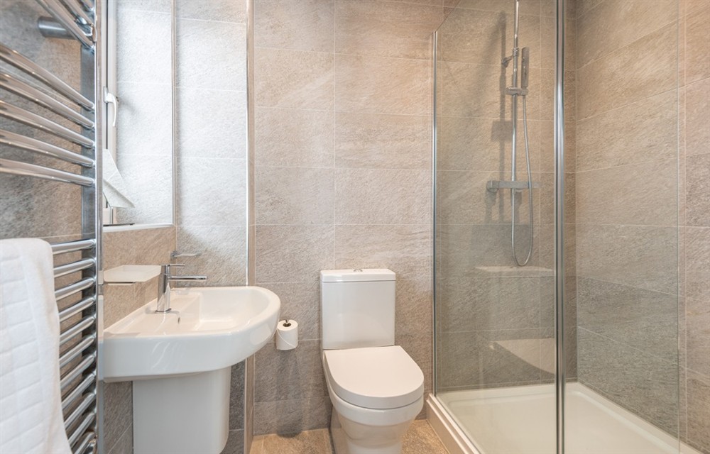 The bathroom at The Sands in Salcombe