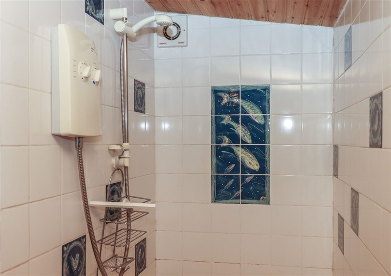 The bathroom at The Sharpham Boat House, Ashprington