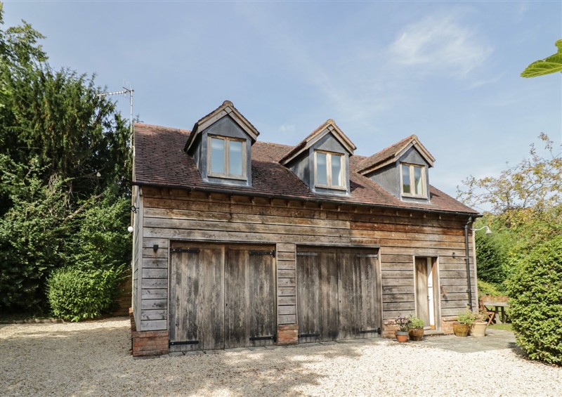 The setting of The Shed at The Shed, Alveston near Tiddington