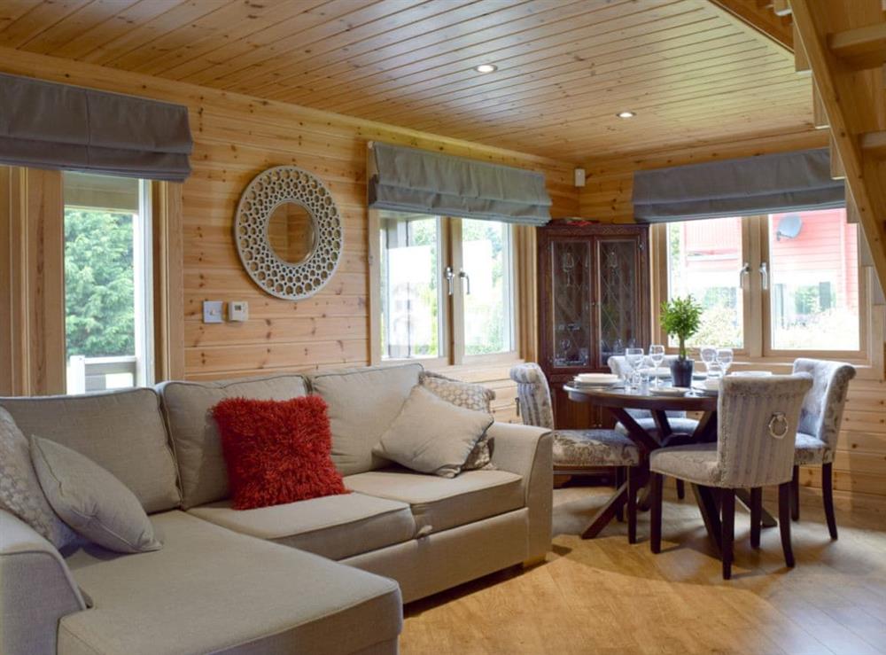 Large, spacious kitchen/ dining room at The Shed in Fritton, near Great Yarmouth, Norfolk