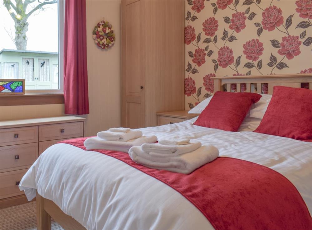 Double bedroom (photo 4) at The Shieling in Biggar, Lanarkshire