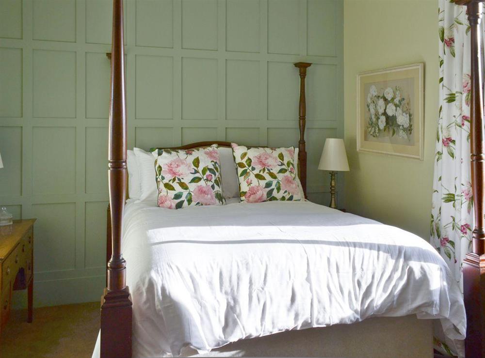 Character master bedroom at The Shillings in Alnwick, Northumberland