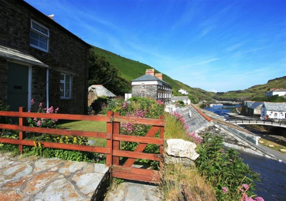 Front garden with views at The Shippen in Boscastle