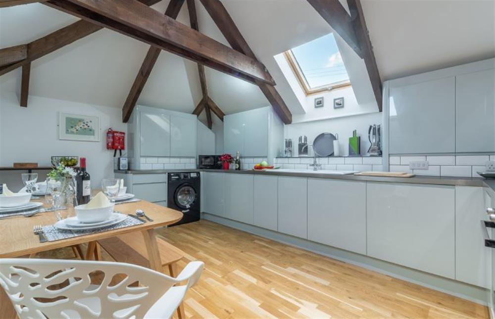 Fully equipped kitchen with dishwasher and washing machine at The Shires, St Agnes 
