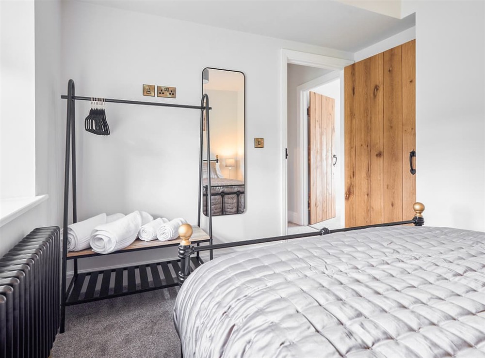 Double bedroom (photo 4) at The Smithy in Dacre Banks, near Pateley Bridge, North Yorkshire